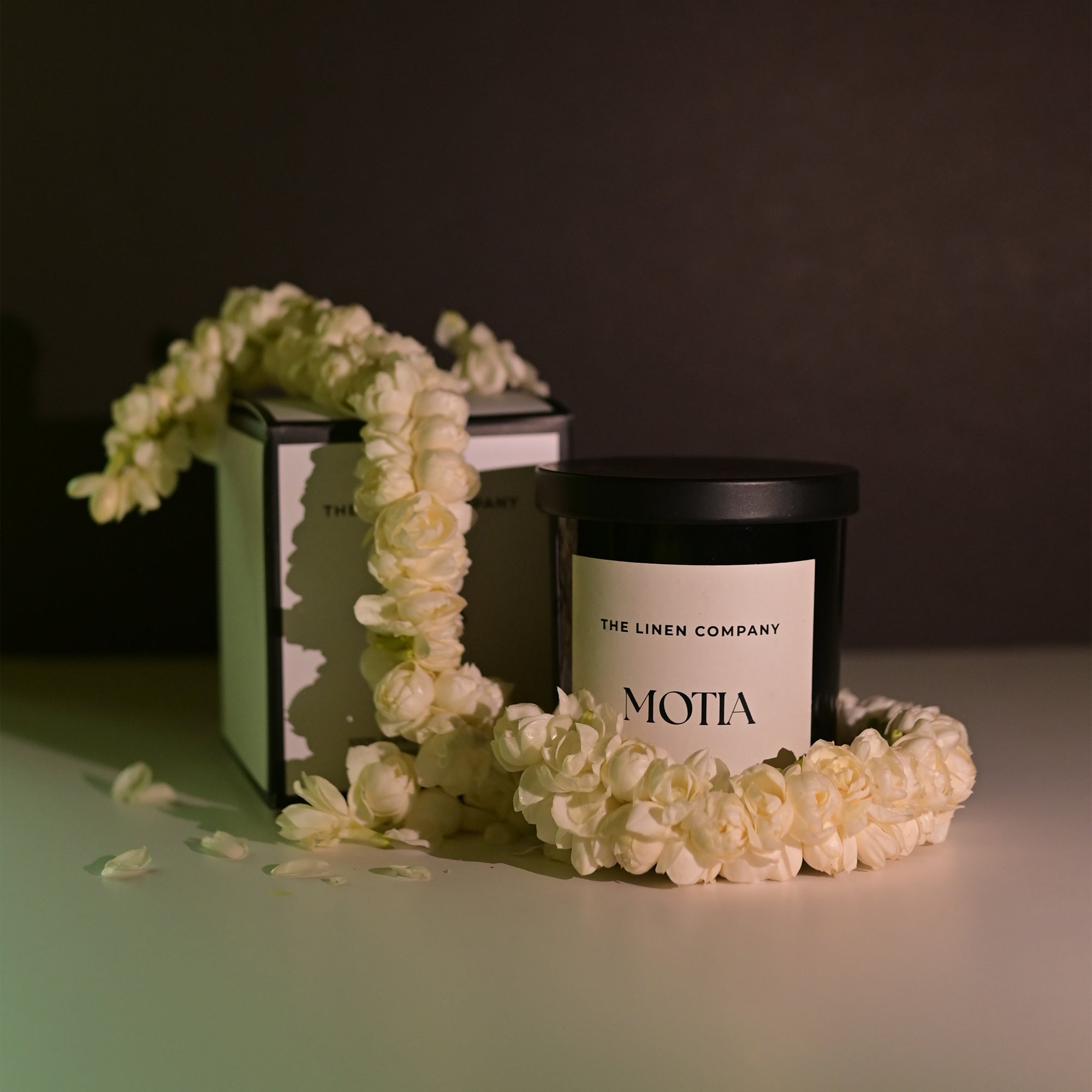 Motia Scented Candle