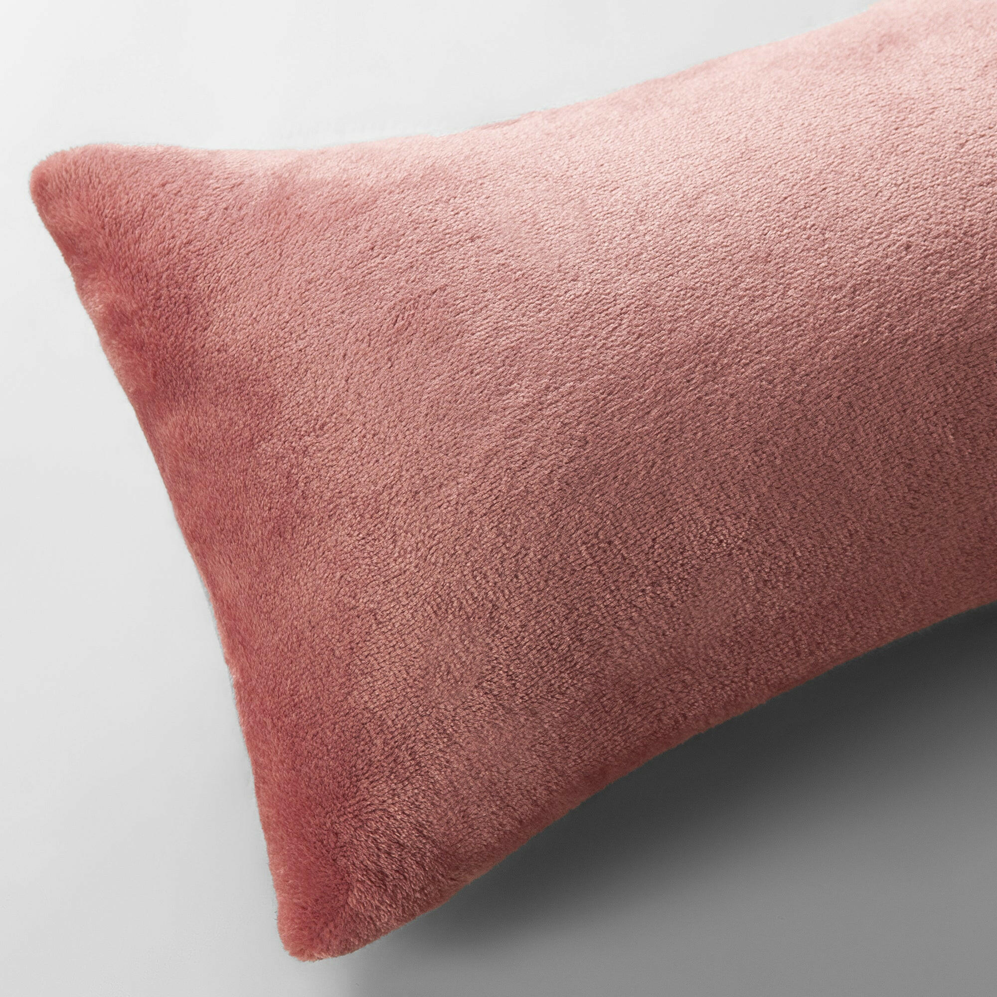 Dusty Rose Plush Cushion - THE LINEN COMPANY