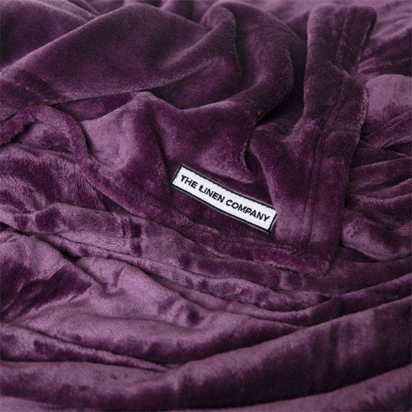 Plum Microfiber Plush Blanket - THE LINEN COMPANY