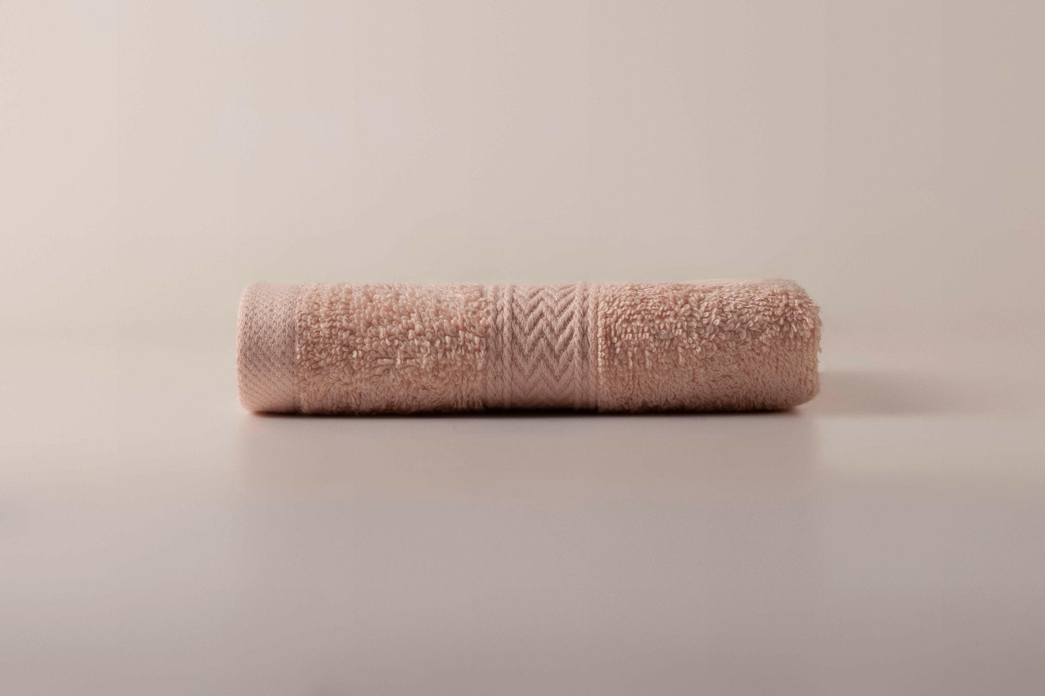 Soft Pink Zigzag Hand Towel - THE LINEN COMPANY